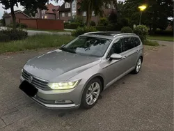 Silber Gebraucht 2015 VW Passat Highline Kombi | 13.600 € (Superpreis)