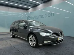 Grau Gebraucht 2023 VW Passat Elegance Kombi | 26.100 € (Fairer Preis)