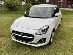 Weiß Gebraucht 2024 Suzuki Swift Comfort Kleinwagen | 14.980 € (Guter Preis)