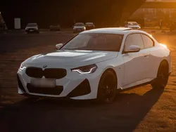 Weiß Gebraucht 2022 BMW 220 M Sport Coupé | 41.500 €
