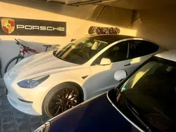 Weiß Gebraucht 2023 Tesla Model 3 Performance Limousine | 37.499 € (Guter Preis)