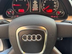 Grau Gebraucht 2005 Audi A4 Kombi | 2.350 € (Guter Preis)