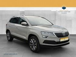 Grau Gebraucht 2020 Skoda Karoq Drive SUV | 23.390 € (Guter Preis)