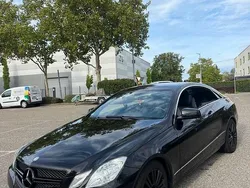 Schwarz Gebraucht 2010 Mercedes E200 Coupé | 9.900 € (Fairer Preis)