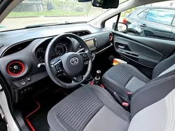 Weiß Gebraucht 2017 Toyota Yaris Edition Kleinwagen | 9.350 € (Guter Preis)