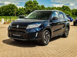 Sphere blue pearl/cosmic black Gebraucht 2025 Suzuki Vitara Comfort+ SUV | 28.800 € (Etwas zu teuer)