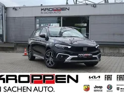 Cinema schwarz Gebraucht 2024 Fiat Tipo Cross Kombi | 24.780 € (Etwas zu teuer)