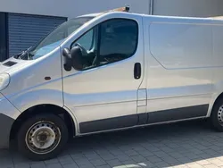 Silber Gebraucht 2008 Opel Vivaro Van | 6.000 € (Fairer Preis)