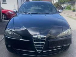 Schwarz Gebraucht 2007 Alfa Romeo 147 Impression Kleinwagen | 600 € (Superpreis)