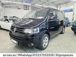 Schwarz Gebraucht 2012 VW Multivan Highline Van | 14.499 €