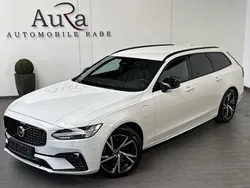 Ice white solid Gebraucht 2022 Volvo V90 R-Design Kombi | 34.749 € (Guter Preis)