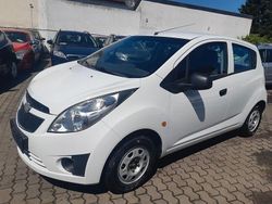 Weiß Gebraucht 2010 Chevrolet Spark Kleinwagen | 2.490 € (Fairer Preis)