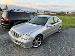 Silber Gebraucht 2005 Mercedes C200 Limousine | 3.250 € (Etwas zu teuer)