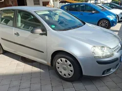 VW Golf V