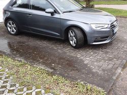 Grau Gebraucht 2014 Audi A3 Ambition Limousine | 15.000 € (Fairer Preis)