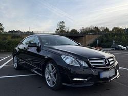 Schwarz Gebraucht 2012 Mercedes E250 AMG Coupé | 17.200 € (Teuer)