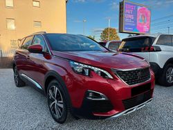 Rot Gebraucht 2020 Peugeot 5008 Allure Van / Kleinbus | 19.456 € (Etwas zu teuer)