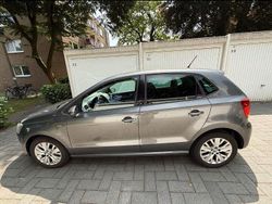 Grau Gebraucht 2013 VW Polo Life Kleinwagen | 4.700 € (Fairer Preis)