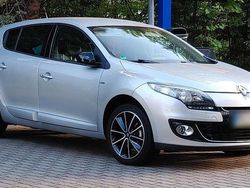 Grau Gebraucht 2013 Renault Mégane III Bose Edition Limousine | 6.500 € (Fairer Preis)