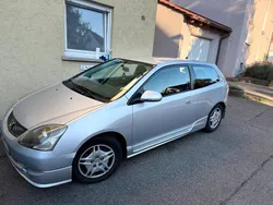 Silber Gebraucht 2006 Honda Civic Kleinwagen | 2.100 €