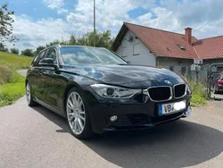 Schwarz Gebraucht 2012 BMW 330 Performance Kombi | 14.800 € (Fairer Preis)