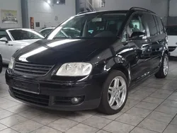 Schwarz Gebraucht 2006 VW Touran Highline Van / Kleinbus | 2.490 € (Fairer Preis)