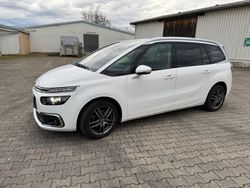 Weiß Gebraucht 2018 Citroën Grand C4 Picasso PureTech Van / Kleinbus | 17.699 € (Teuer)