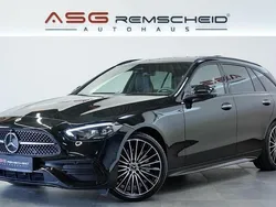 Schwarz Gebraucht 2024 Mercedes C300 AMG line Kombi | 55.990 €