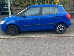 Blau Gebraucht 2008 Skoda Fabia Limousine | 1.950 € (Etwas zu teuer)