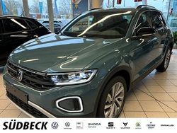 Petroleum blue metallic Neu 2025 VW T-Roc Life SUV | 36.990 € (Etwas zu teuer)