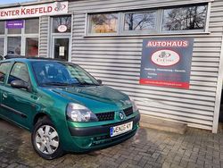 Grün Gebraucht 2001 Renault Clio II Limousine | 1.900 € (Fairer Preis)