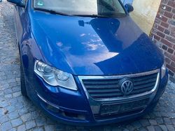Blau Gebraucht 2007 VW Passat Kombi | 500 €