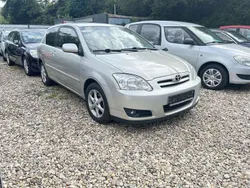 Gold Gebraucht 2005 Toyota Corolla Limousine | 2.700 € (Fairer Preis)