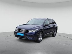 Atlantic blue metallic Gebraucht 2023 VW Tiguan Allspace Move SUV | 36.880 € (Superpreis)