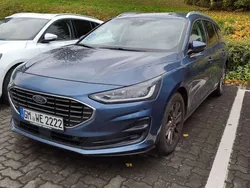 Lackierung chormablau metallic blau Gebraucht 2023 Ford Focus Titanium Kombi | 24.490 € (Fairer Preis)