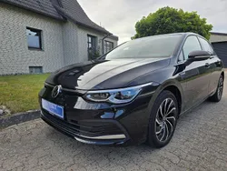 Schwarz Gebraucht 2020 VW Golf VIII Style Limousine | 17.700 € (Guter Preis)