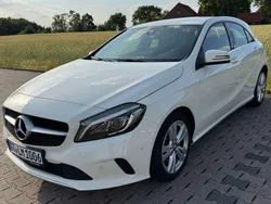 Weiß Gebraucht 2017 Mercedes A180 Edition Limousine | 16.400 € (Fairer Preis)