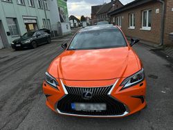 Schwarz Gebraucht 2021 Lexus ES300H Limousine | 26.500 €