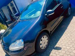 Schwarz Gebraucht 2007 VW Golf V Kleinwagen | 650 € (Superpreis)