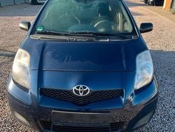 Blau Gebraucht 2010 Toyota Yaris Kleinwagen | 2.850 € (Fairer Preis)