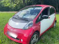 Rot Gebraucht 2011 Mitsubishi i-MiEV Kleinwagen | 3.000 €