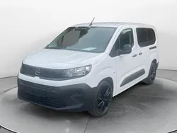 Weiß Gebraucht 2024 Opel Combo Van / Kleinbus | 22.890 € (Teuer)