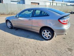 Cubanitsilber metallic Gebraucht 2004 Mercedes C200 Coupé | 1.800 € (Superpreis)