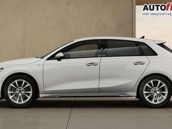 Arkonaweiß Neu 2025 Audi A3 S-Line Limousine | 37.642 € (Guter Preis)