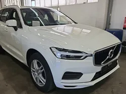 Weiß Gebraucht 2020 Volvo XC60 Momentum SUV | 27.999 € (Etwas zu teuer)