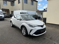 Weiß Gebraucht 2021 Toyota C-HR SUV | 20.825 € (Fairer Preis)