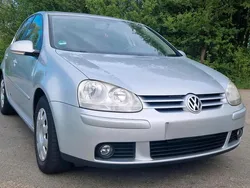 Silber Gebraucht 2007 VW Golf V Limousine | 2.700 € (Superpreis)