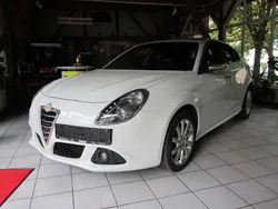 296 bianco ghiaccio Gebraucht 2013 Alfa Romeo Giulietta Turismo Kleinwagen | 5.200 € (Guter Preis)