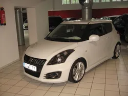 Wei (metallic) Gebraucht 2016 Suzuki Swift Sport Kleinwagen | 15.990 €