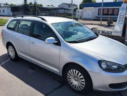 Grau Gebraucht 2009 VW Golf VI Trendline Kombi | 5.000 € (Etwas zu teuer)